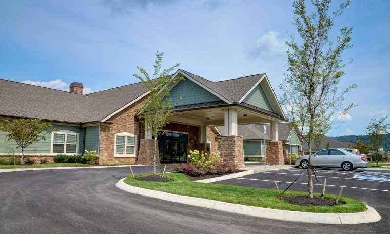 Photo of Maple Court, Assisted Living, Powell, TN 3