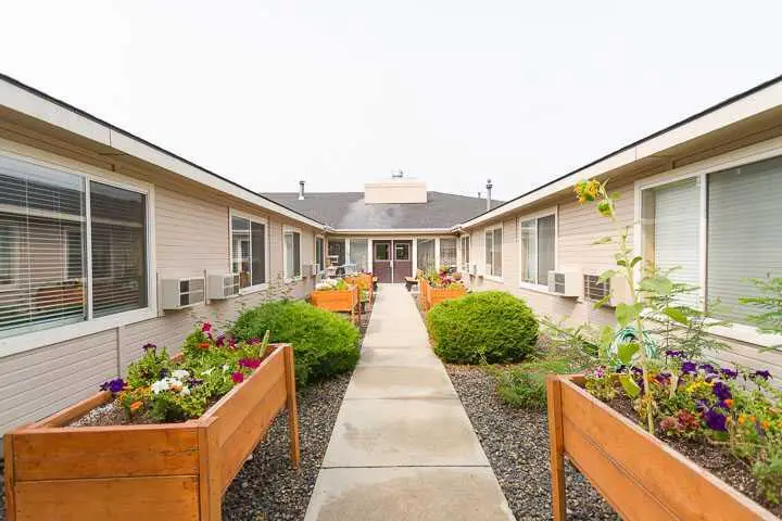 Photo of Ashley Manor - Ramp, Assisted Living, Roseburg, OR 6