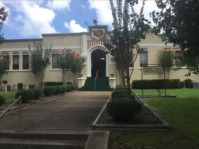 Photo of Aston Court Retirement Community, Assisted Living, McComb, MS 1