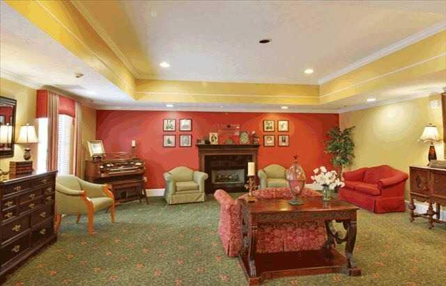 Photo of Elmcroft of Hamilton Place, Assisted Living, Chattanooga, TN 3