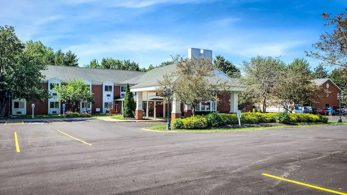 Independence Court of Erie Senior Living Community Assisted Living in Independence Court of Erie Senior Living Community Assisted Living in