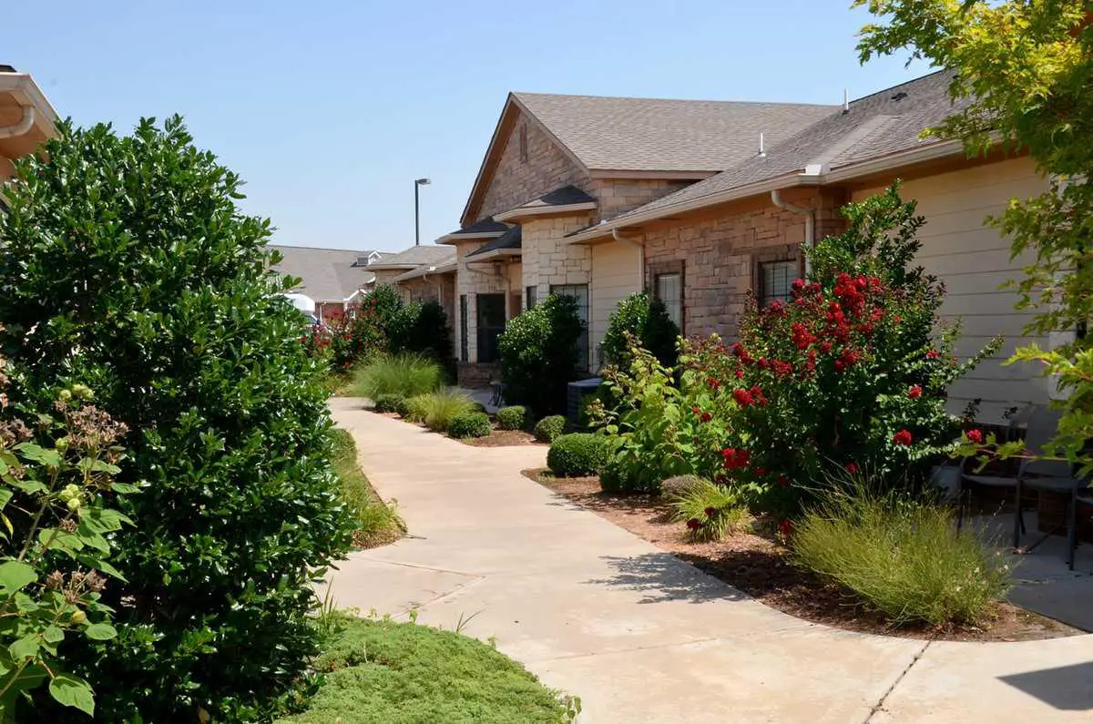 Photo of Meadowlakes Retirement Village, Assisted Living, Oklahoma City, OK 4