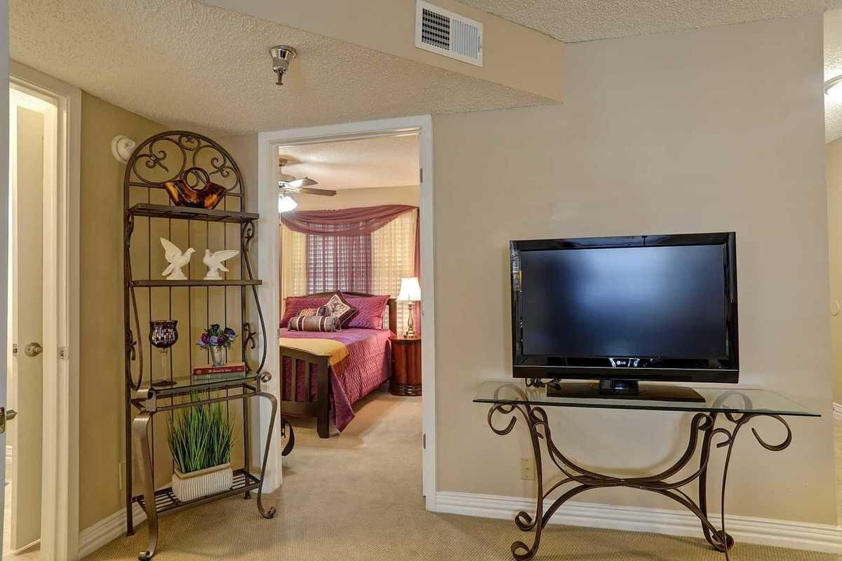 Photo of Parkwood Retirement, Assisted Living, Bedford, TX 3