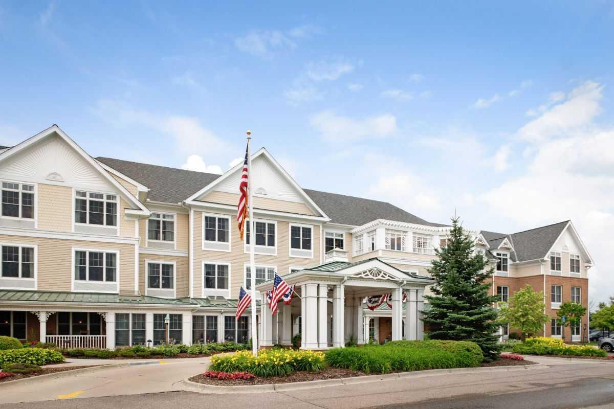 Photo of Sunrise of Shelby Township, Assisted Living, Shelby Township, MI 2