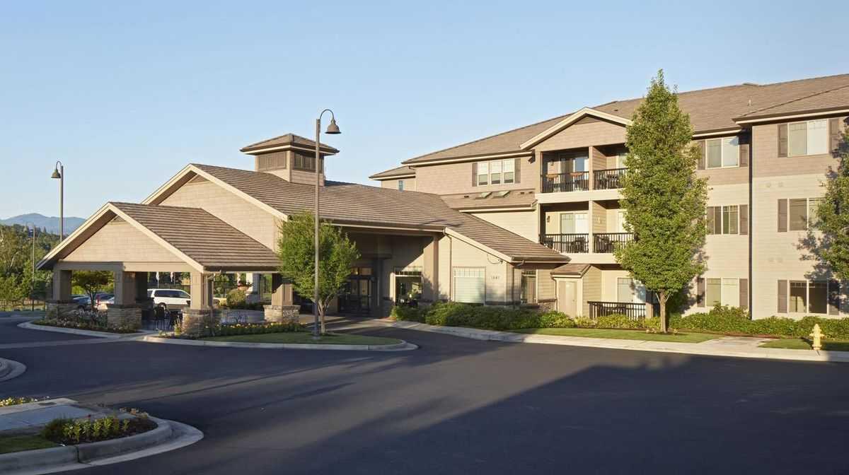 Photo of The Springs at Veranda Park, Assisted Living, Medford, OR 1