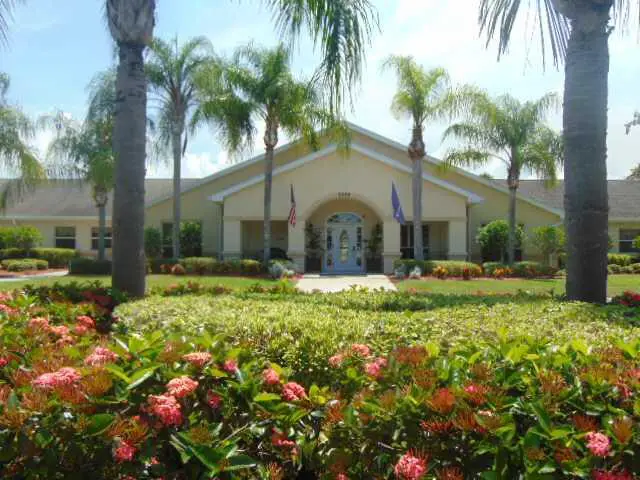 Arden Courts of Seminole Senior Living Community Assisted Living in Arden Courts of Seminole Senior Living Community Assisted Living in