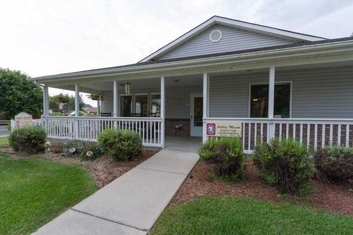 Photo of Ashley Manor - Arrowhead, Assisted Living, Medford, OR 5