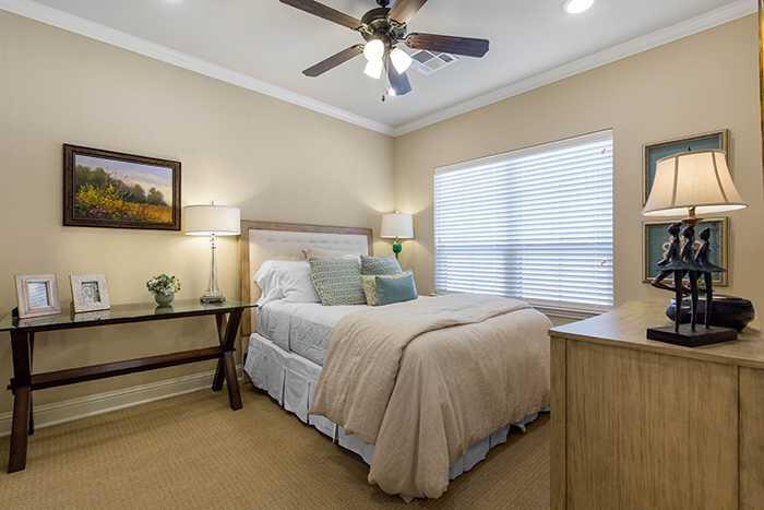 Photo of Briarview Senior Living, Assisted Living, Carrollton, TX 11