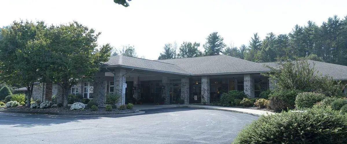 Photo of Brookdale Lenoir, Assisted Living, Lenoir, NC 11