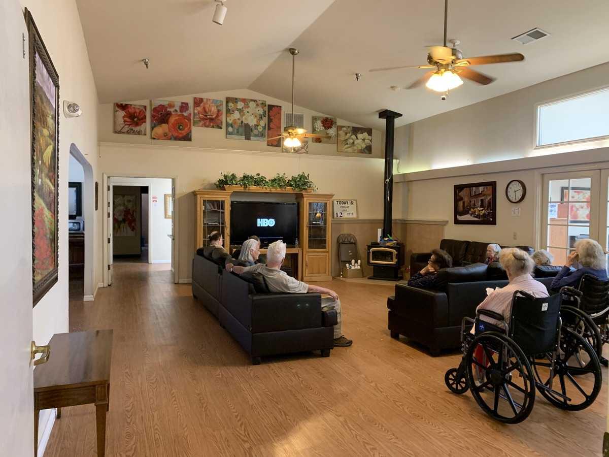 Photo of Whispering Pines Inn, Assisted Living, Hollister, CA 6