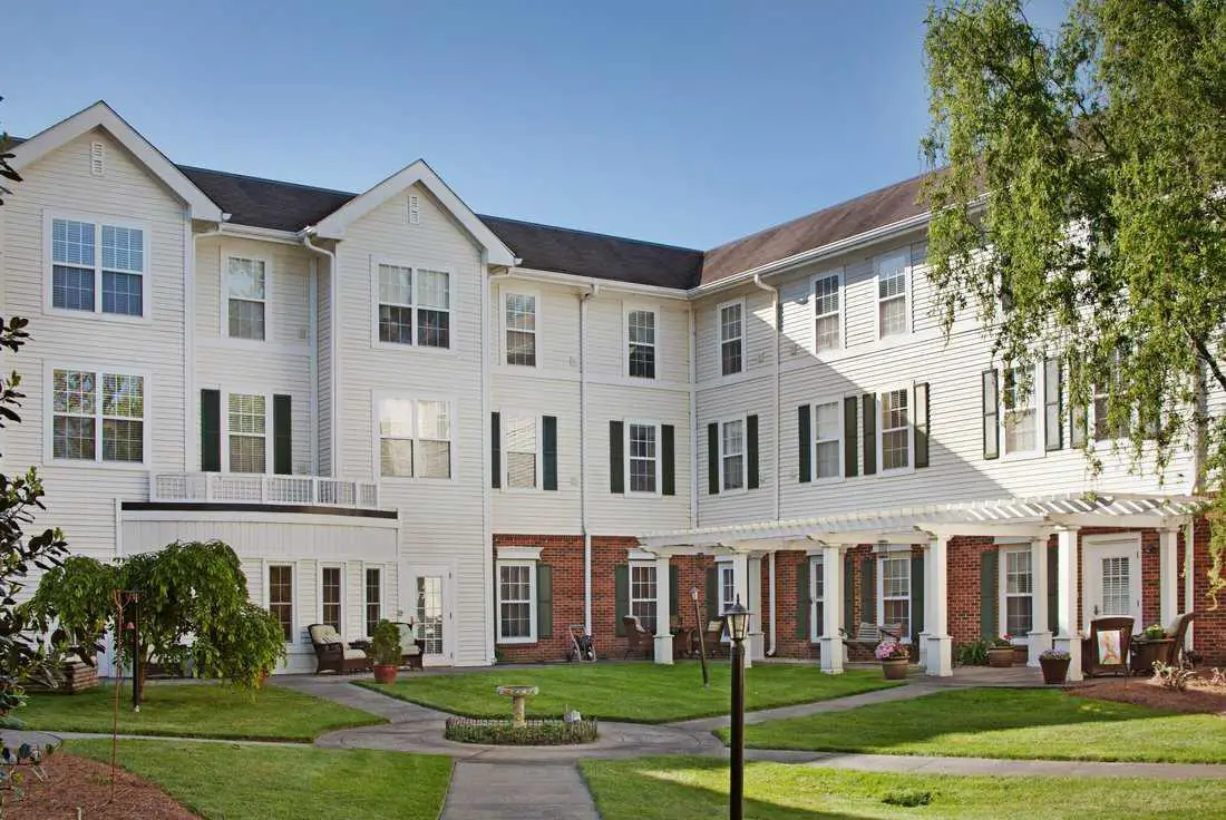 Photo of Brighton Gardens of Winston - Salem, Assisted Living, Winston Salem, NC 4