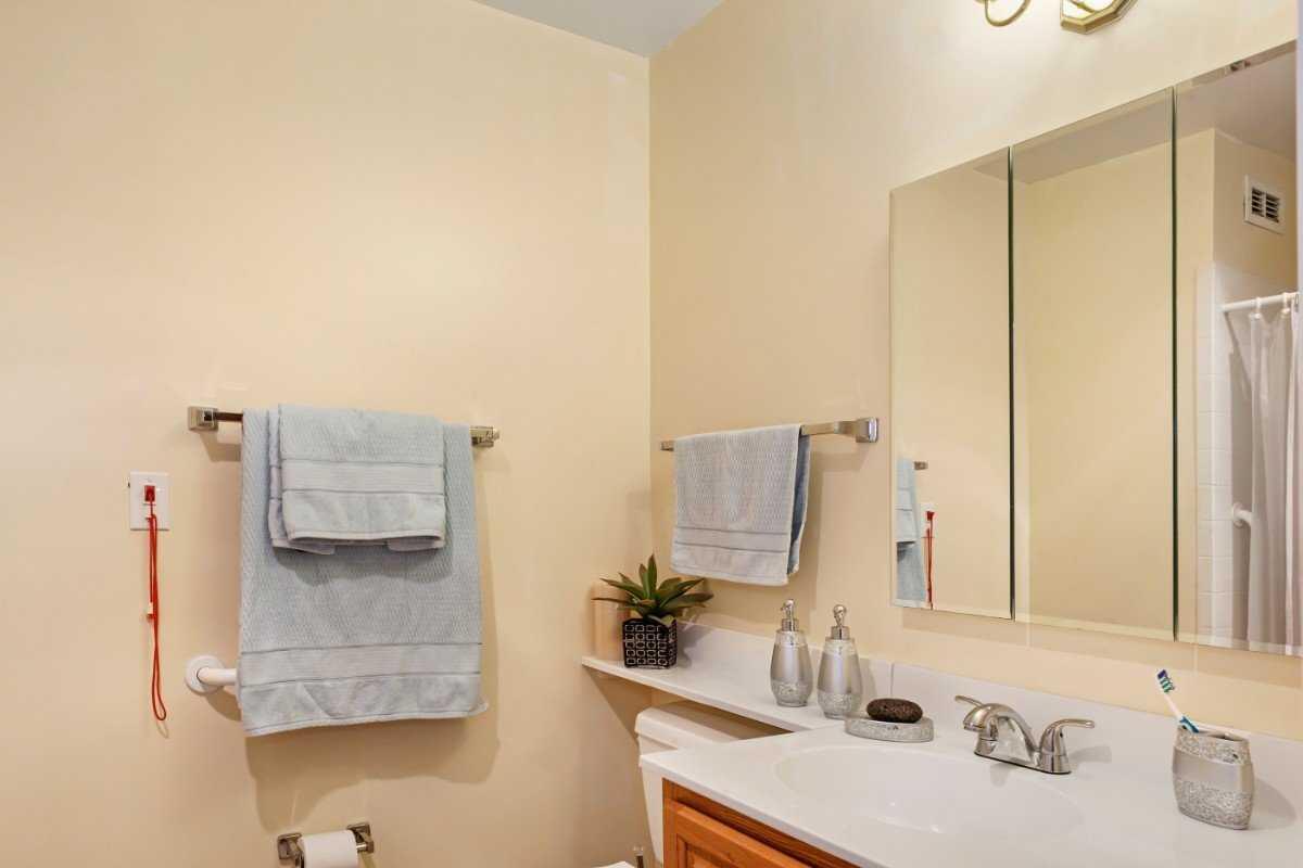 Photo of Sunrise of East Meadow, Assisted Living, East Meadow, NY 15