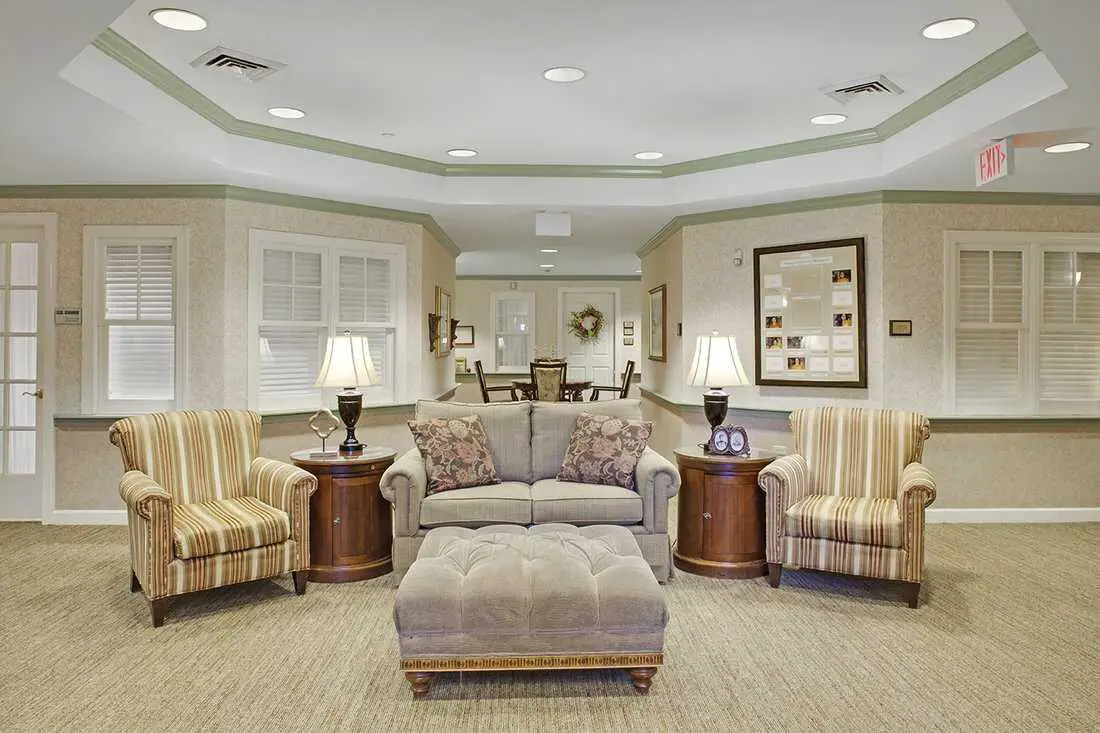 Photo of Sunrise of Willowbrook, Assisted Living, Willowbrook, IL 5