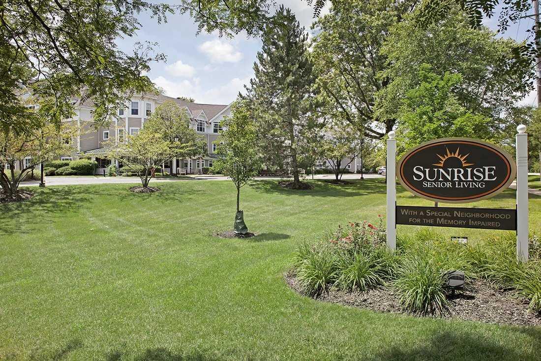 Photo of Sunrise of Willowbrook, Assisted Living, Willowbrook, IL 13