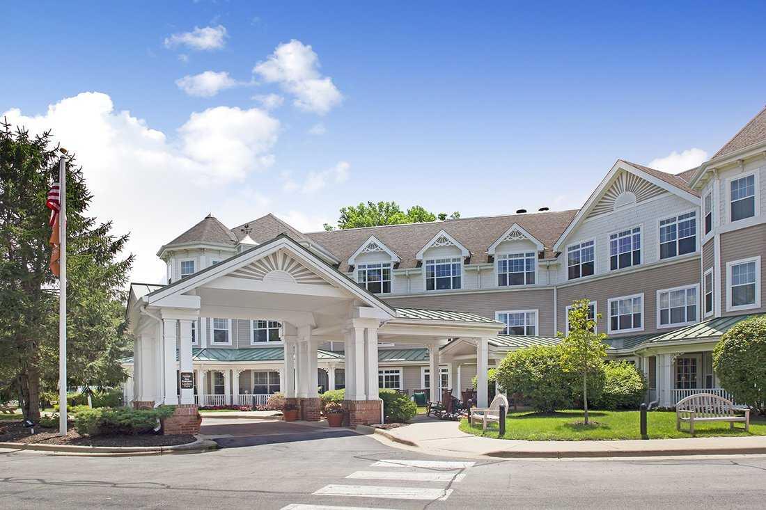 Photo of Sunrise of Willowbrook, Assisted Living, Willowbrook, IL 15