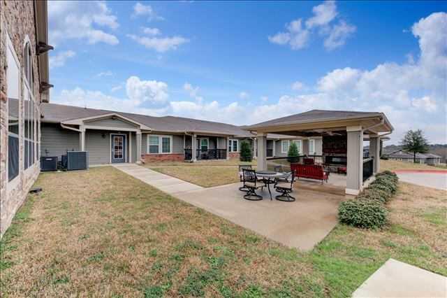 Photo of The Hamptons Senior Living, Assisted Living, Tyler, TX 11