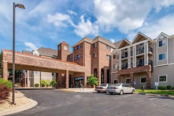 Photo of Brookdale Wornall Place, Assisted Living, Kansas City, MO 4