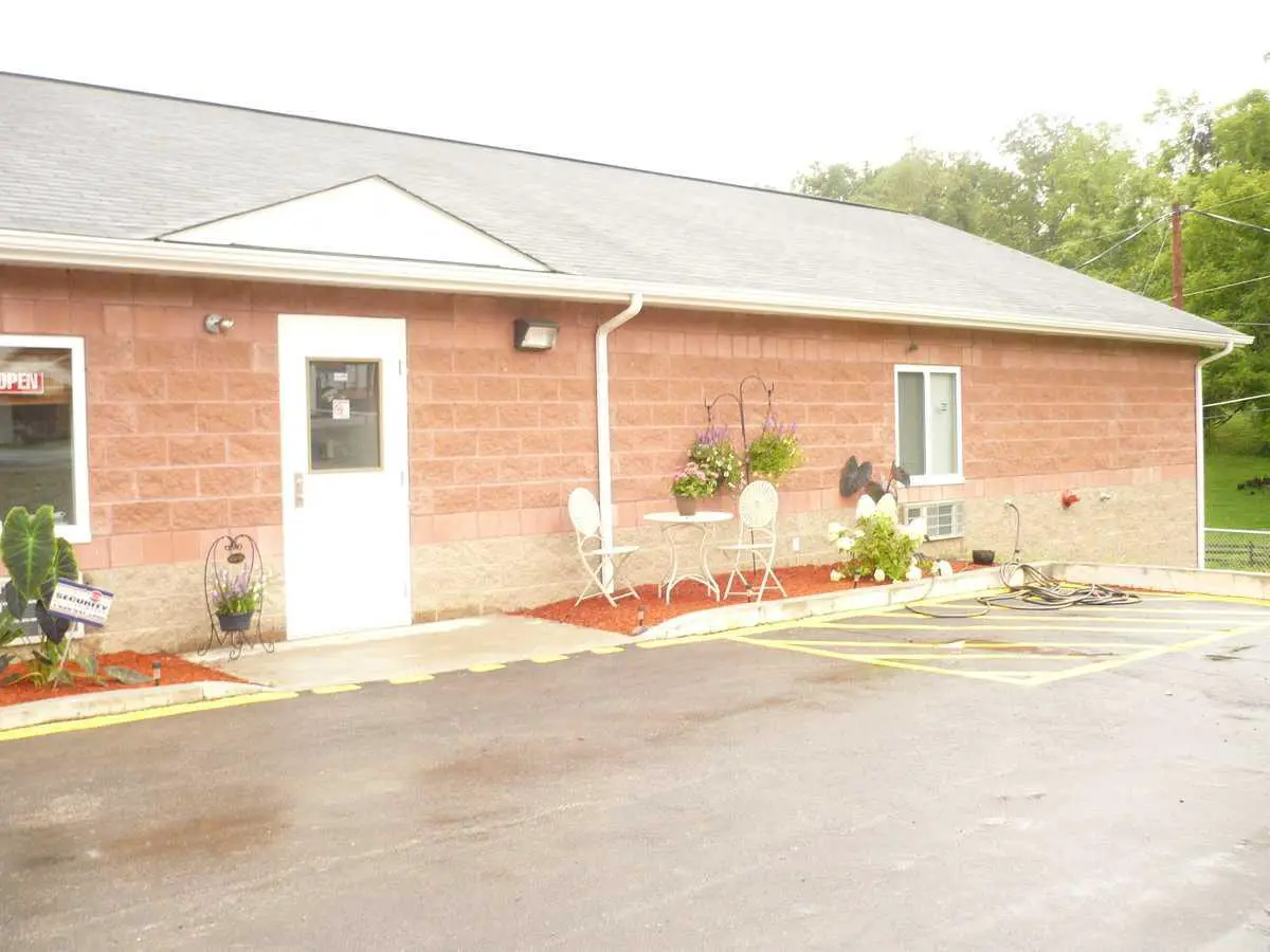 Photo of Dream Home Assisted Living, Assisted Living, Cross Lanes, WV 5