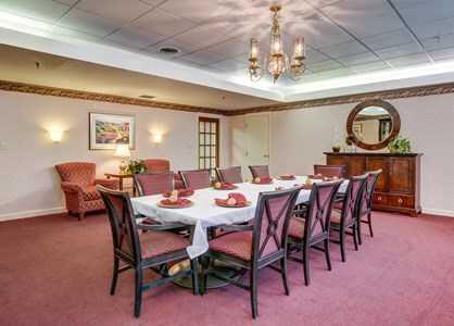 Arden Courts of Northbrook Senior Living Community Assisted Living in Arden Courts of Northbrook Senior Living Community Assisted Living in