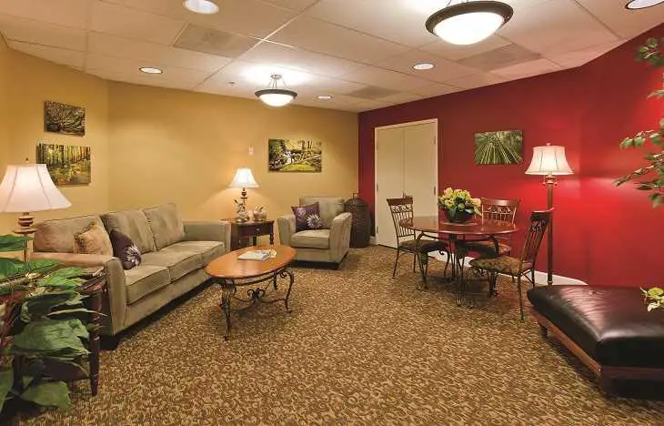 Photo of Elmcroft of Sellwood, Assisted Living, Portland, OR 4
