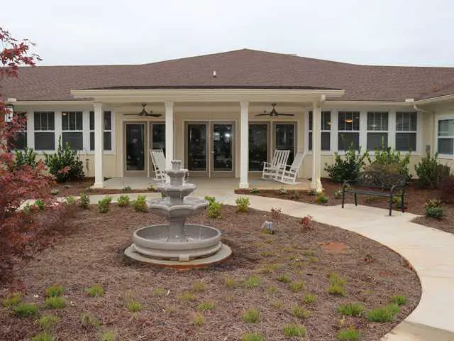 Photo of Oaks at Ashton Hills, Assisted Living, Covington, GA 10