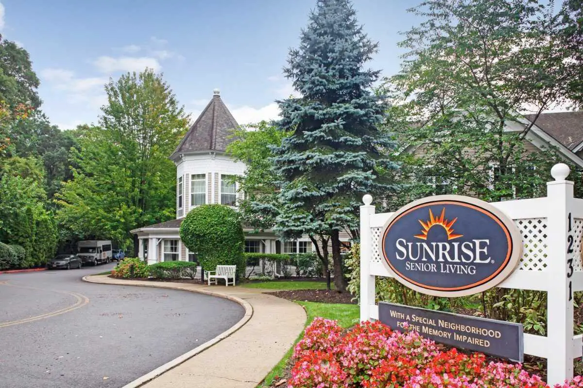 Photo of Sunrise of Plainview, Assisted Living, Plainview, NY 2