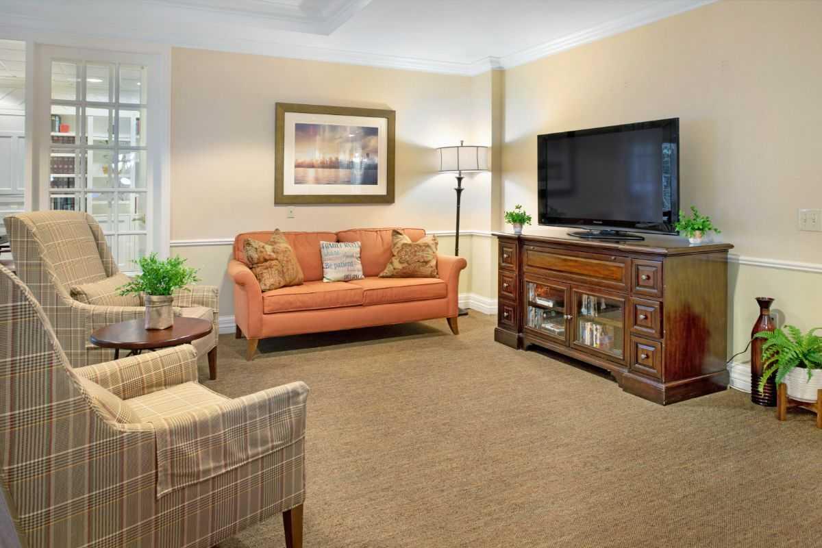 Photo of Brighton Gardens of St. Charles, Assisted Living, Saint Charles, IL 6