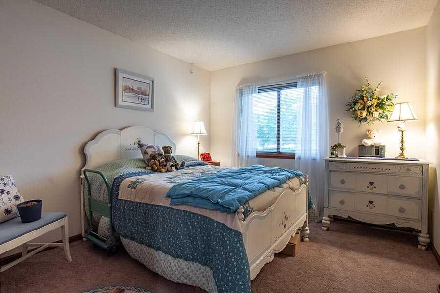 Photo of Summit Woods, Assisted Living, Waukesha, WI 10