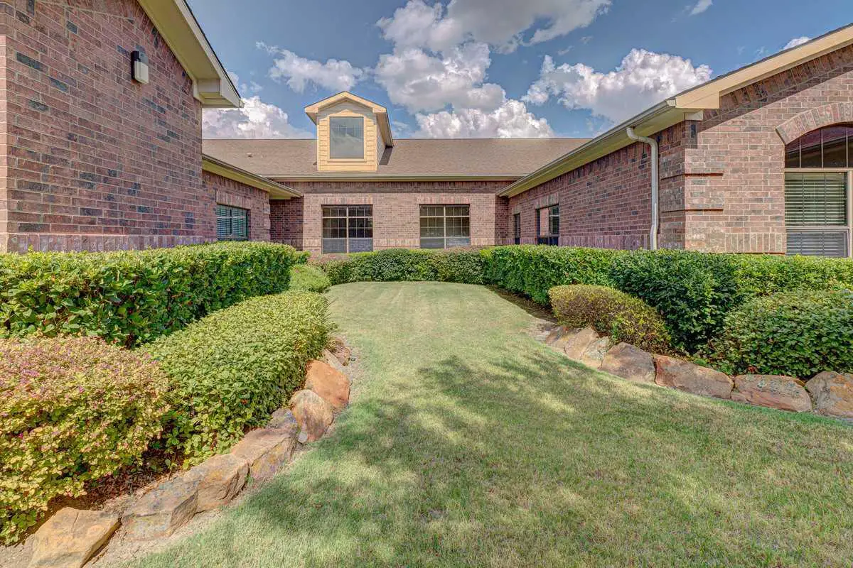 Photo of Entrust of DeSoto, Assisted Living, Dallas, TX 11