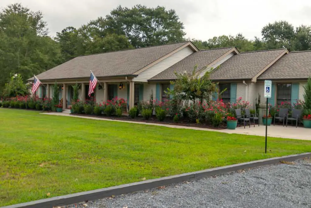 Photo of Golden Manor Senior Living - Lawrenceville, Assisted Living, Lawrenceville, GA 4