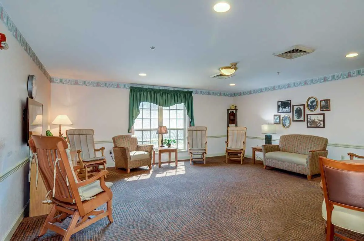 Arden Courts of Richardson Senior Living Community Assisted Living in Arden Courts of Richardson Senior Living Community Assisted Living in