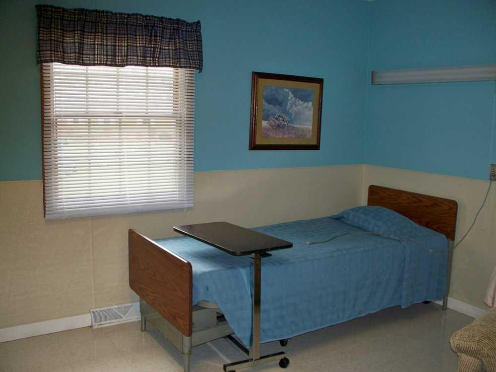 Photo of Henry Inn, Assisted Living, Brewster, OH 3