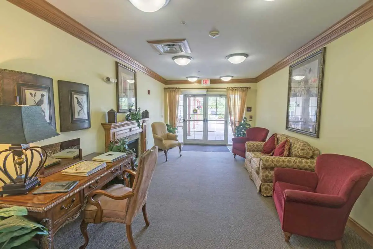 Photo of Heritage Woods of Yorkville, Assisted Living, Yorkville, IL 9
