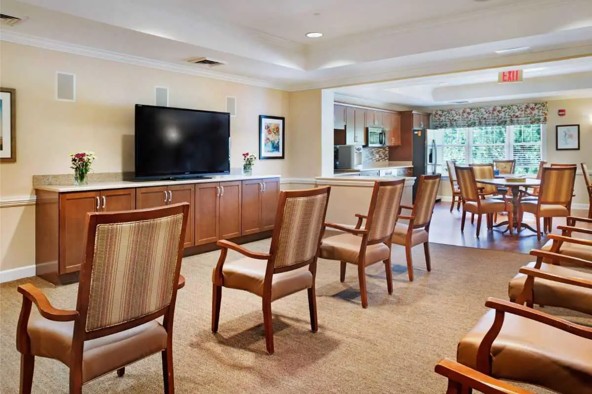Photo of Sunrise of Naperville North, Assisted Living, Naperville, IL 12