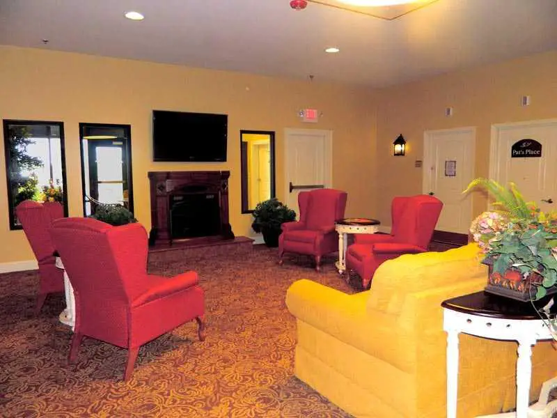 Photo of Twin Oaks at Heritage Pointe, Assisted Living, Memory Care, Wentzville, MO 3