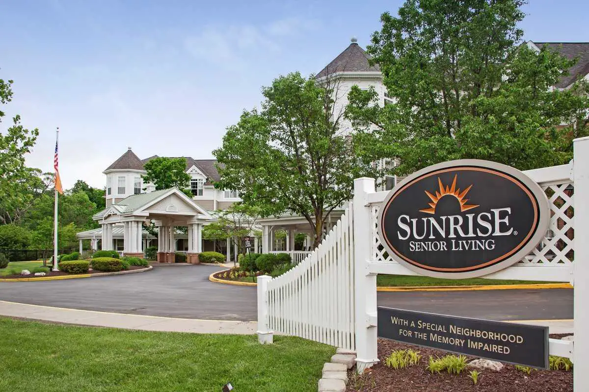 Photo of Sunrise of Chesterfield, Assisted Living, Chesterfield, MO 1