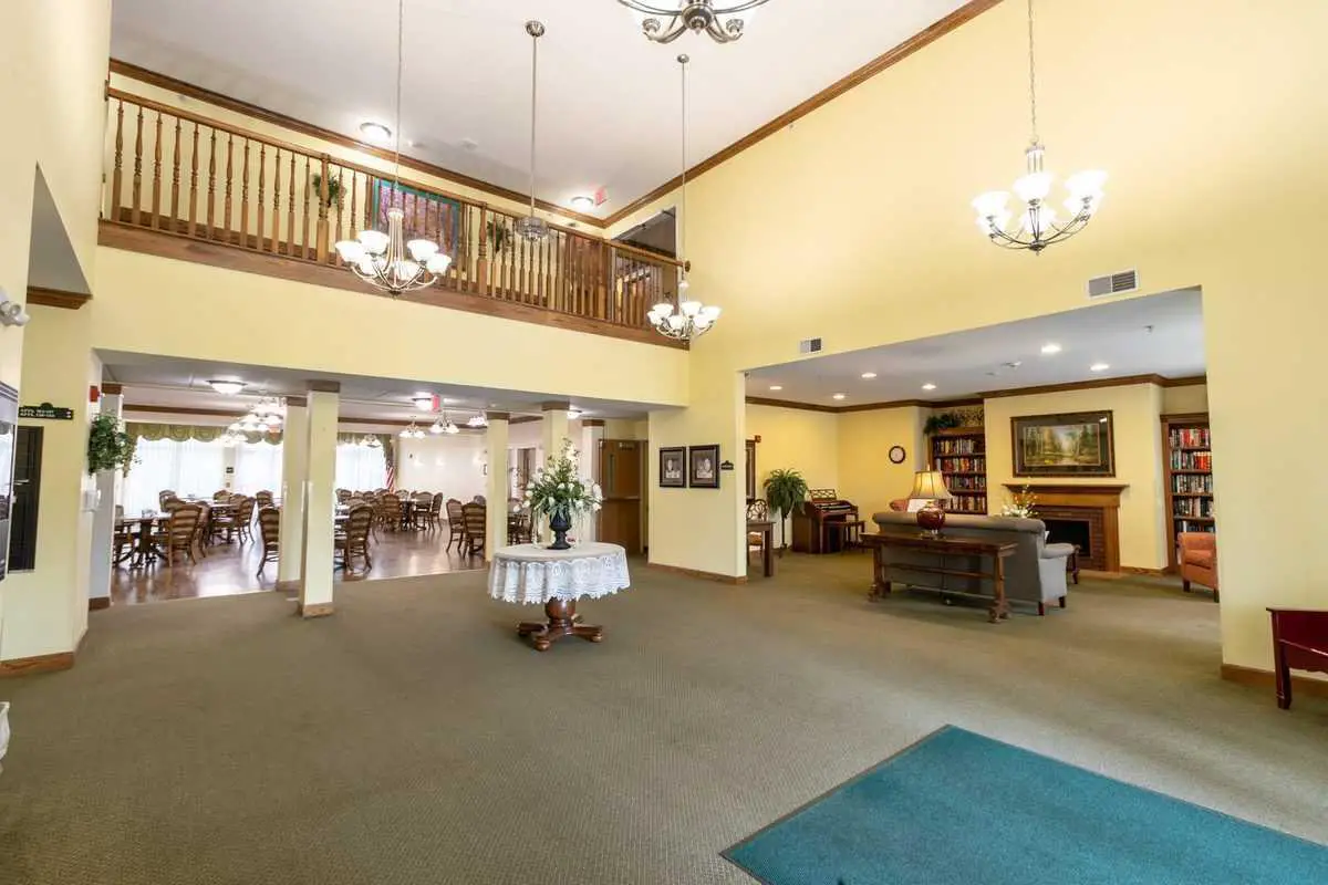 Photo of Heritage Woods of Sterling, Assisted Living, Sterling, IL 4