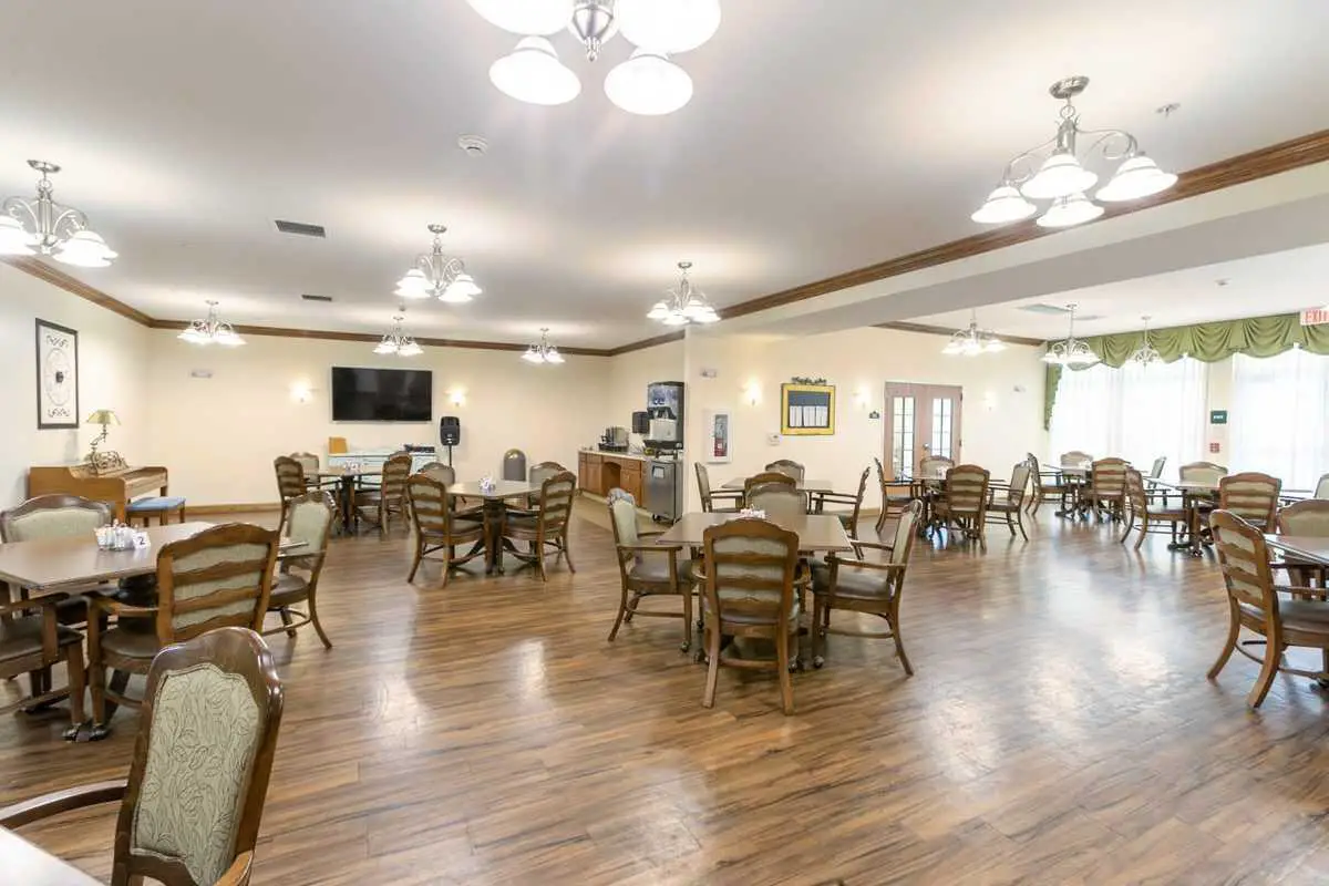 Photo of Heritage Woods of Sterling, Assisted Living, Sterling, IL 5