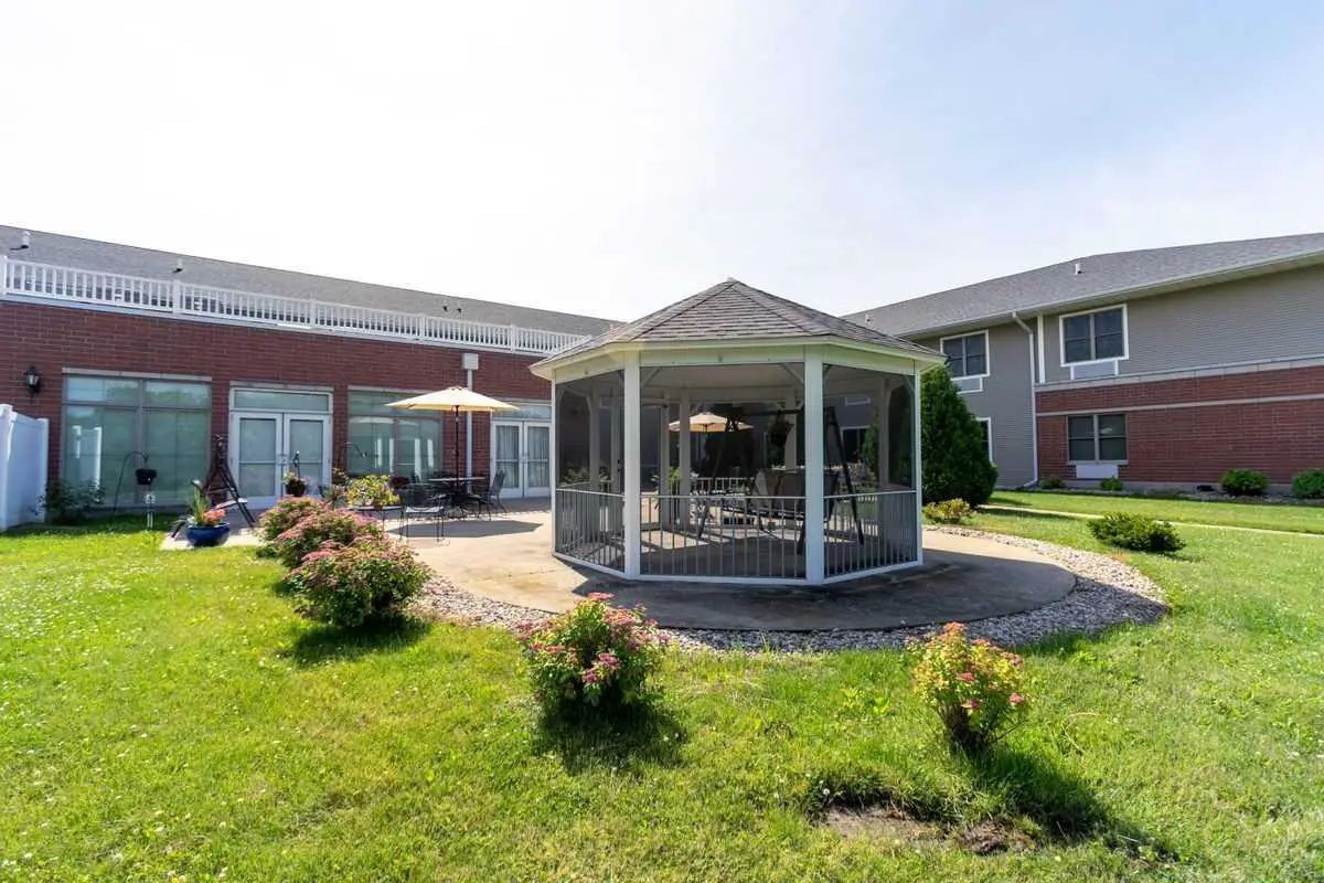 Photo of Heritage Woods of Sterling, Assisted Living, Sterling, IL 17