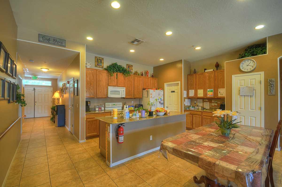 Photo of Ivy Lane Assisted Living, Assisted Living, Surprise, AZ 1