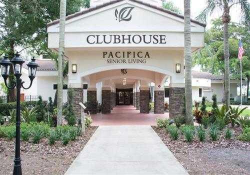 Photo of Pacifica Senior Living Heritage Hills, Assisted Living, Hendersonville, NC 3