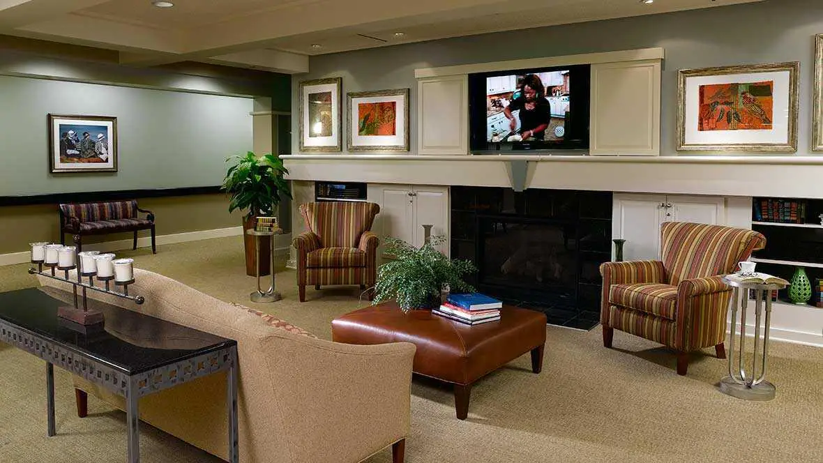 Photo of Atria St. Matthews, Assisted Living, Louisville, KY 3