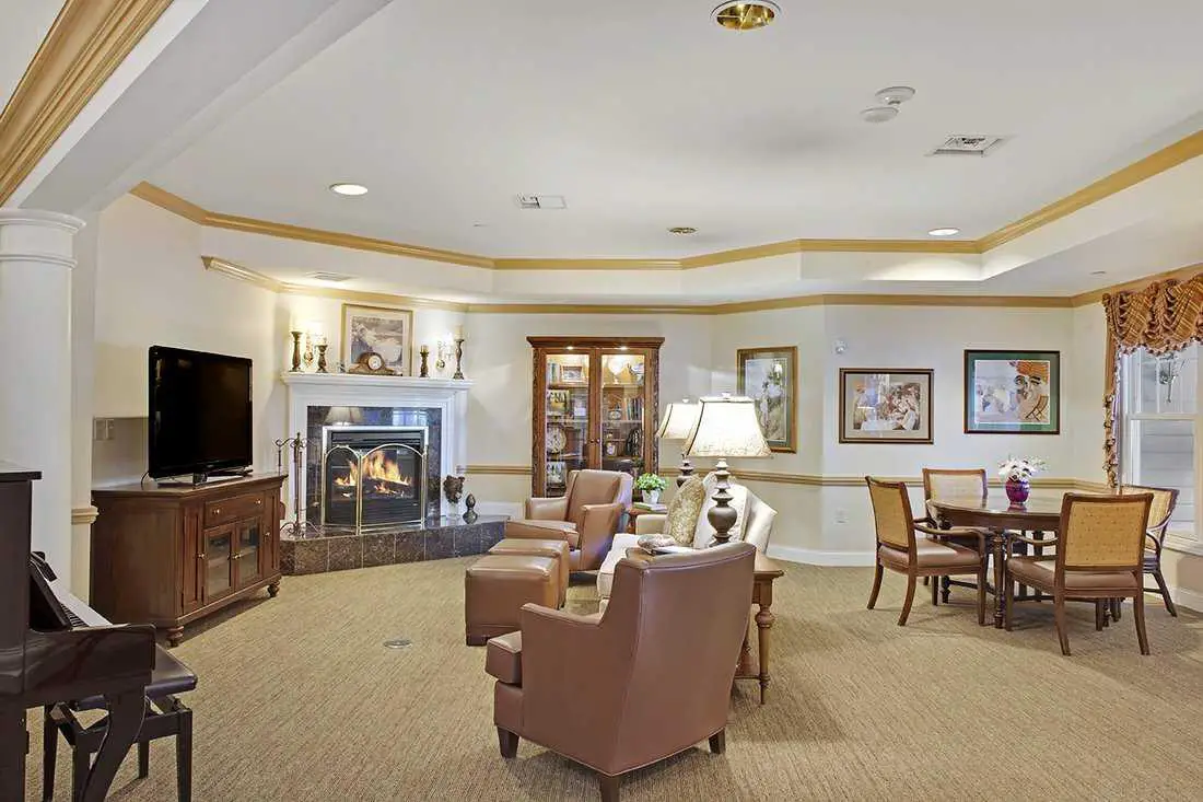 Photo of Sunrise of Golden Valley, Assisted Living, Memory Care, Golden Valley, MN 3