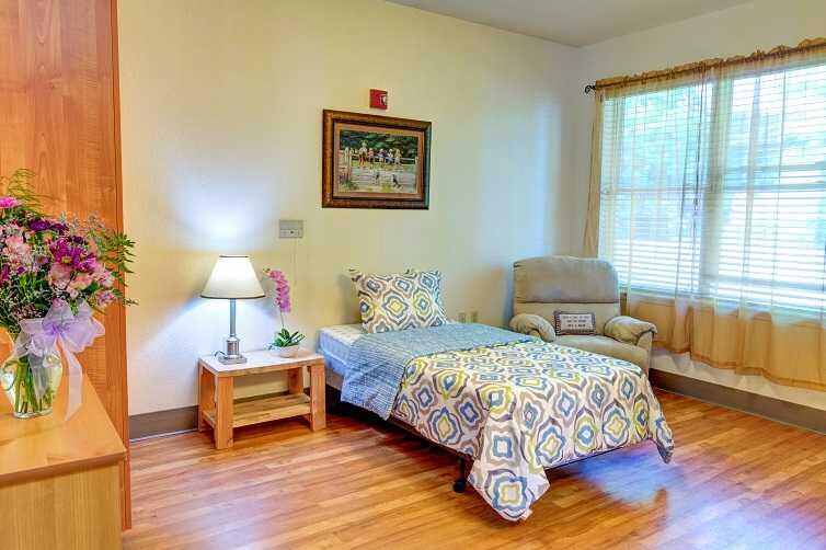 Photo of Monterey Court Memory Care, Assisted Living, Memory Care, Happy Valley, OR 5