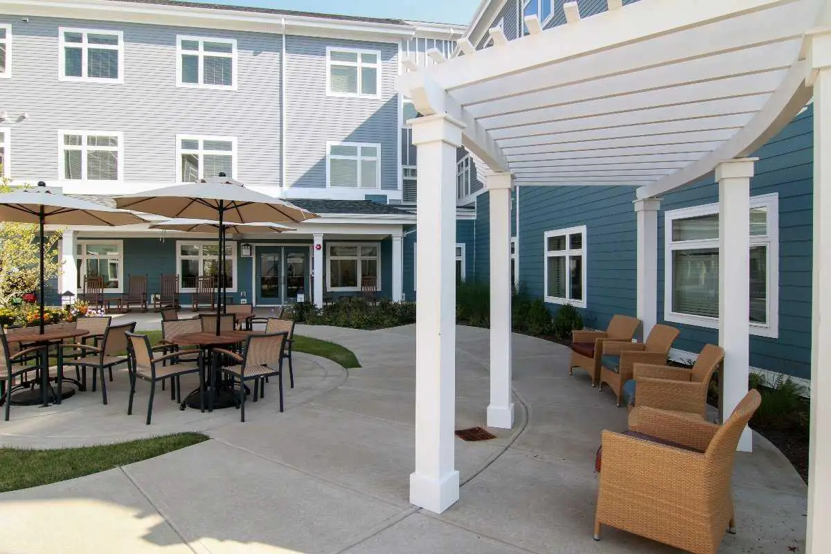 Photo of Benchmark Senior Living at Clapboardtree, Assisted Living, Norwood, MA 1