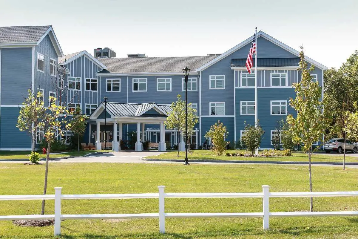Photo of Benchmark Senior Living at Clapboardtree, Assisted Living, Norwood, MA 3