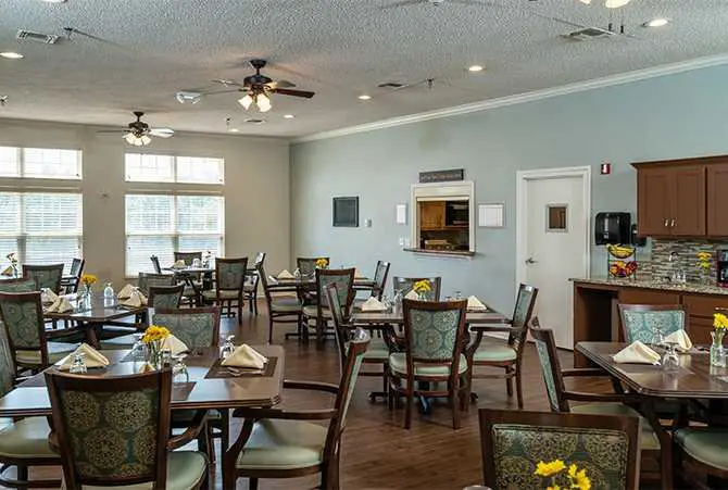 Photo of Blue Ridge Place, Assisted Living, Midwest City, OK 7