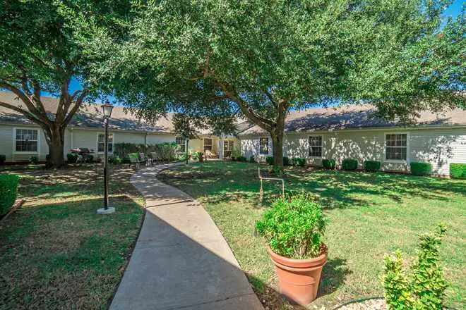 Photo of Brookdale Ennis, Assisted Living, Ennis, TX 9