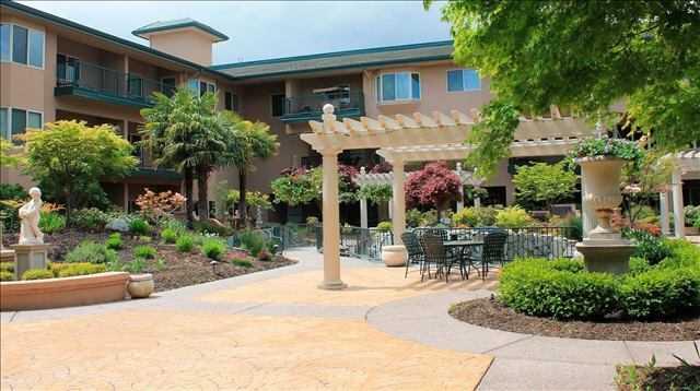 Photo of The Springs at Anna Maria, Assisted Living, Medford, OR 5