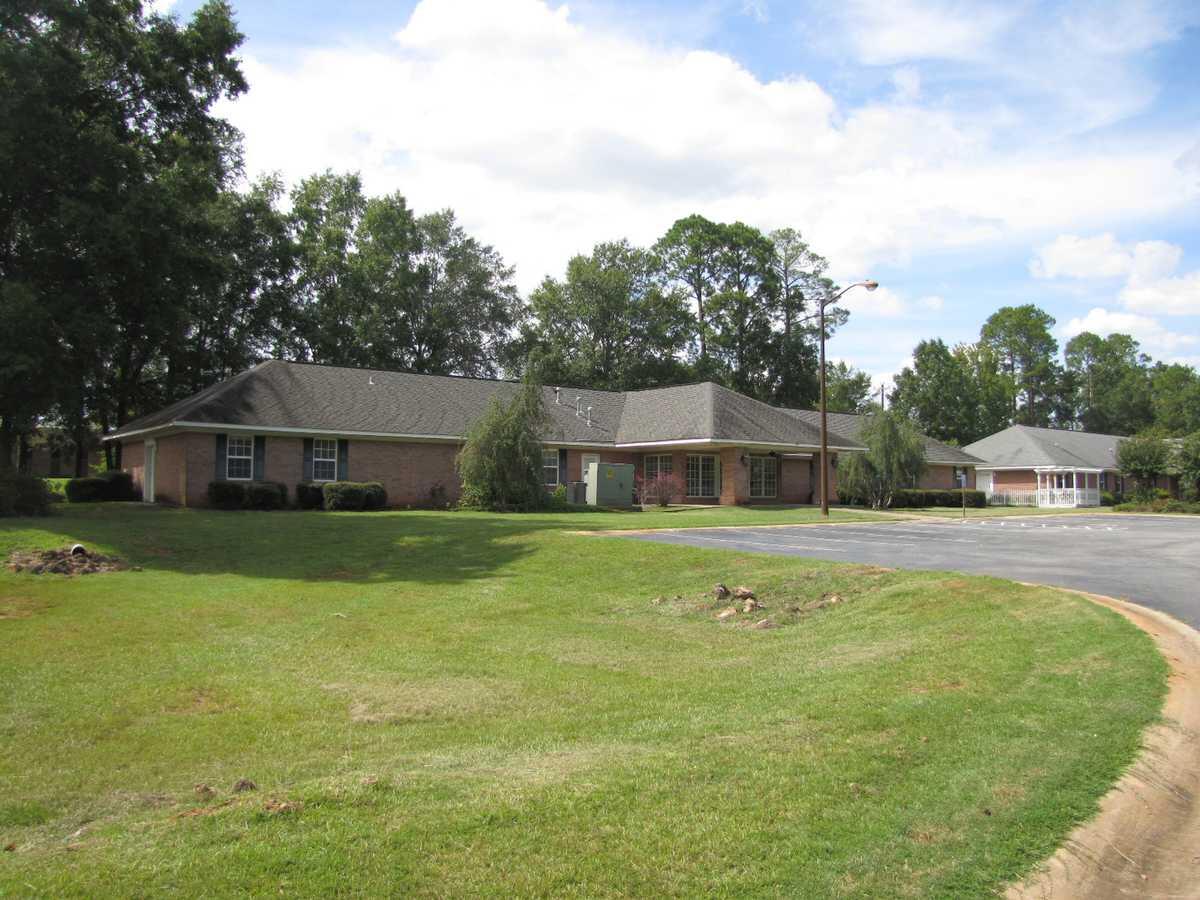 Photo of Arbor Manor Assisted Living Community, Assisted Living, Perry, GA 12